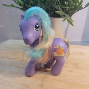 My little pony Peach Surprise G3